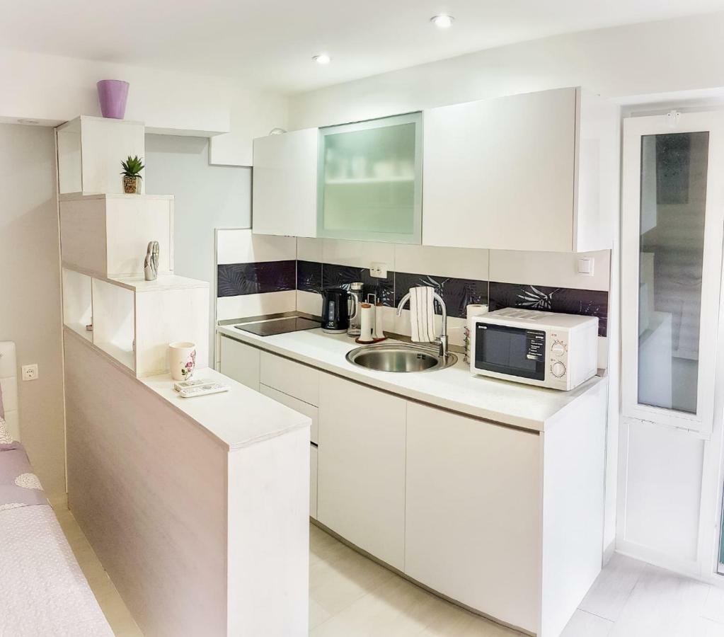 Studio Apartman Noa Apartment โตรกีร์ ภายนอก รูปภาพ