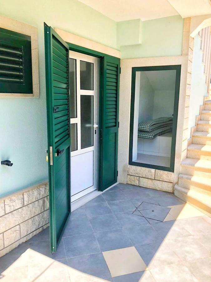 Studio Apartman Noa Apartment โตรกีร์ ภายนอก รูปภาพ